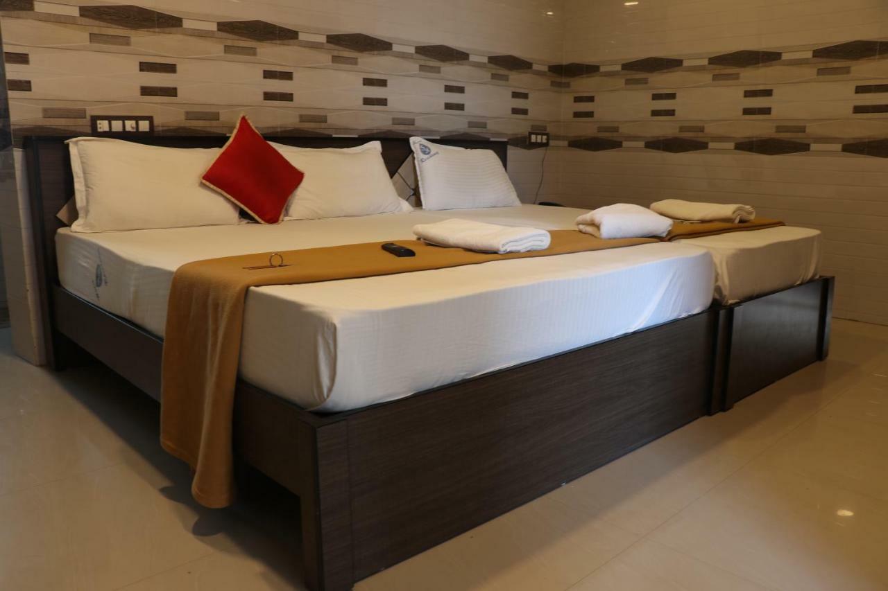 Hotel Sr Residency Rāmeswaram Buitenkant foto