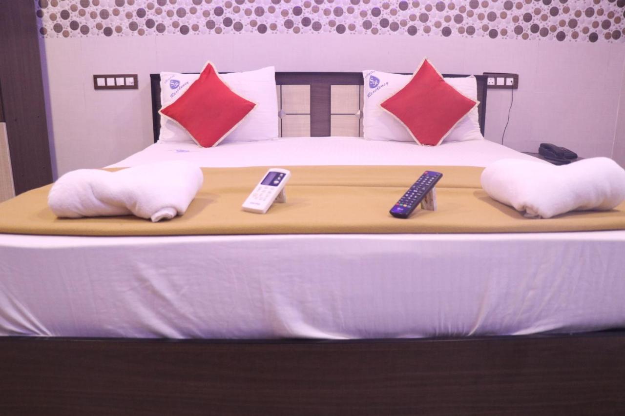 Hotel Sr Residency Rāmeswaram Buitenkant foto